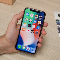 iPhone X đang bán chậm dần, Apple buộc phải cắt giảm đơn hàng