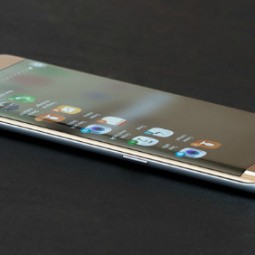 Samsung Galaxy S7 Edge vẫn xuất sắc "đánh bại" iPhone 7 Plus