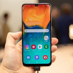 Galaxy A50 và A30 màn hình bự, pin khủng