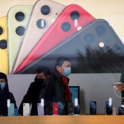 Người dùng lại thỏa thích mua iPhone 11 Pro