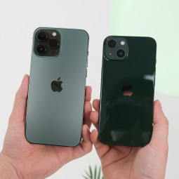 Ngắm bộ đôi iPhone 13 màu xanh sắp lên kệ tại Thế Giới A Lô