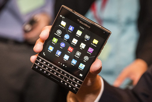 image_1432346901_448444newblackberrypassportatabletwithqwertykeyboardkillerspecifica