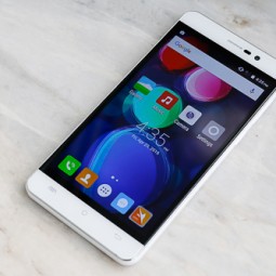 Massgo One - smartphone Android giá rẻ pin 3.000 mAh