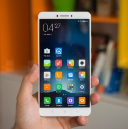 Xiaomi Mi Max 2 với màn hình lớn, pin “khủng”
