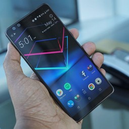 HTC U12+ trình làng: Gia nhập cuộc chiến camera kép