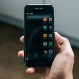 Lựa chọn Samsung Galaxy S7 Edge hay Galaxy S6 Edge?