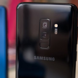 Galaxy S10 sẽ có 3 phiên bản, camera 3 mắt phía sau