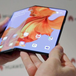 Huawei Mate X sẽ có pin bé hơn và nhẹ hơn