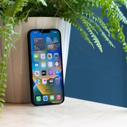 Đây là mẫu iPhone có màn hình lớn như phiên bản Pro Max nhưng mức giá lại hợp lý