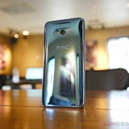HTC U11 Plus sẽ là mẫu smartphone kế nhiệm của U11 với màn hình màn hình cỡ 6 inch