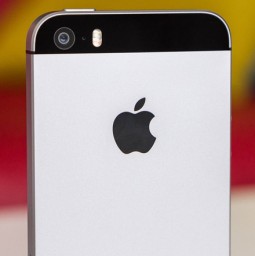 Vừa ra mắt iPhone 2018, Apple làm điều không tưởng với iPhone X, SE