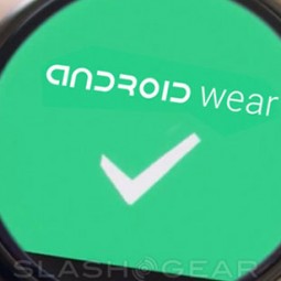 Thiết bị Android Wear đã nhận được bản cập nhật đầu tiên