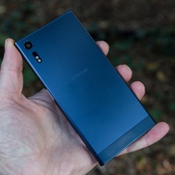 Bộ đôi smartphone Sony màn hình cực nét