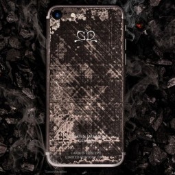 iPhone 7 phiên bản sợi carbon giá bán 17.000 USD