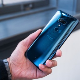 HTC vẫn cam kết gắn bó thị trường di động