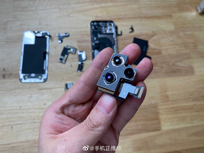 iPhone_12_Pro_Max_2
