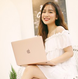 Apple bất ngờ giảm giá kỷ lục MacBook Pro