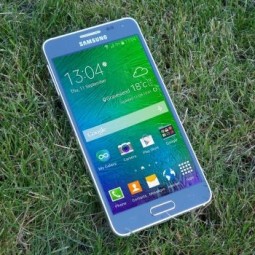 Samsung Galaxy Alpha đang đếm từng ngày chờ 'khai tử'