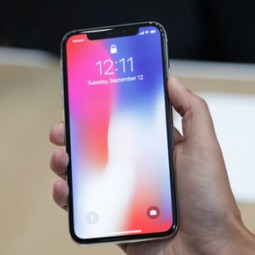 Apple lý giải thời gian giao hàng iPhone X được rút ngắn