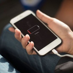 Apple lên tiếng về vấn đề iPhone với pin cũ chạy chậm hơn