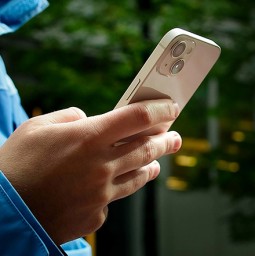 Không thể mở khóa, kẻ trộm sẽ làm gì sau khi ăn cắp iPhone?