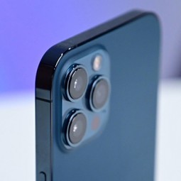 iPhone 15 sẽ có camera ống kính gập